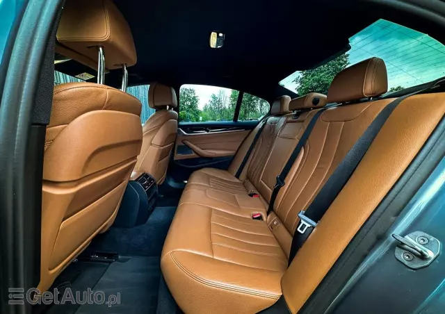 BMW Seria 5 540d xDrive M Sport sport