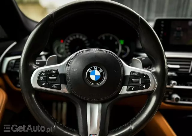 BMW Seria 5 540d xDrive M Sport sport