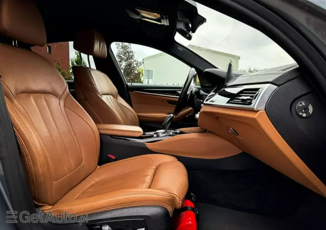 BMW Seria 5 540d xDrive M Sport sport