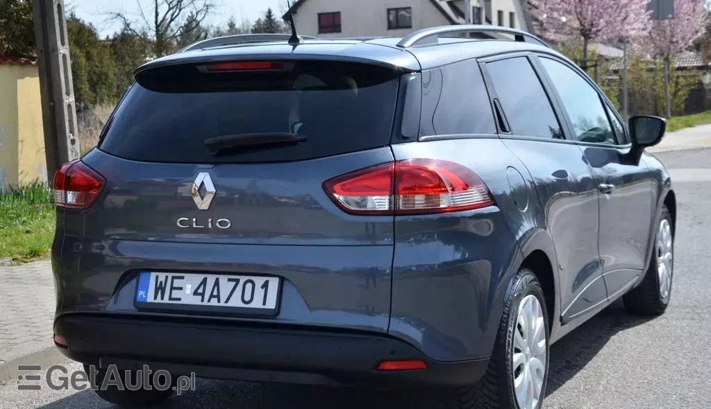 RENAULT Clio 