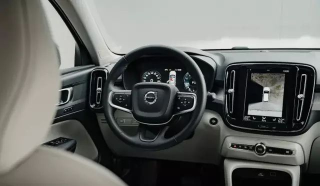 VOLVO Xc 40 