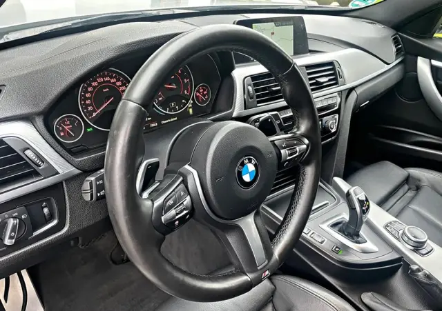 BMW Seria 3 320d Edition M Sport Shadow