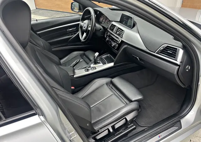 BMW Seria 3 320d Edition M Sport Shadow