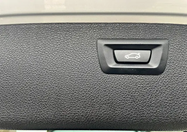 BMW Seria 3 320d Edition M Sport Shadow