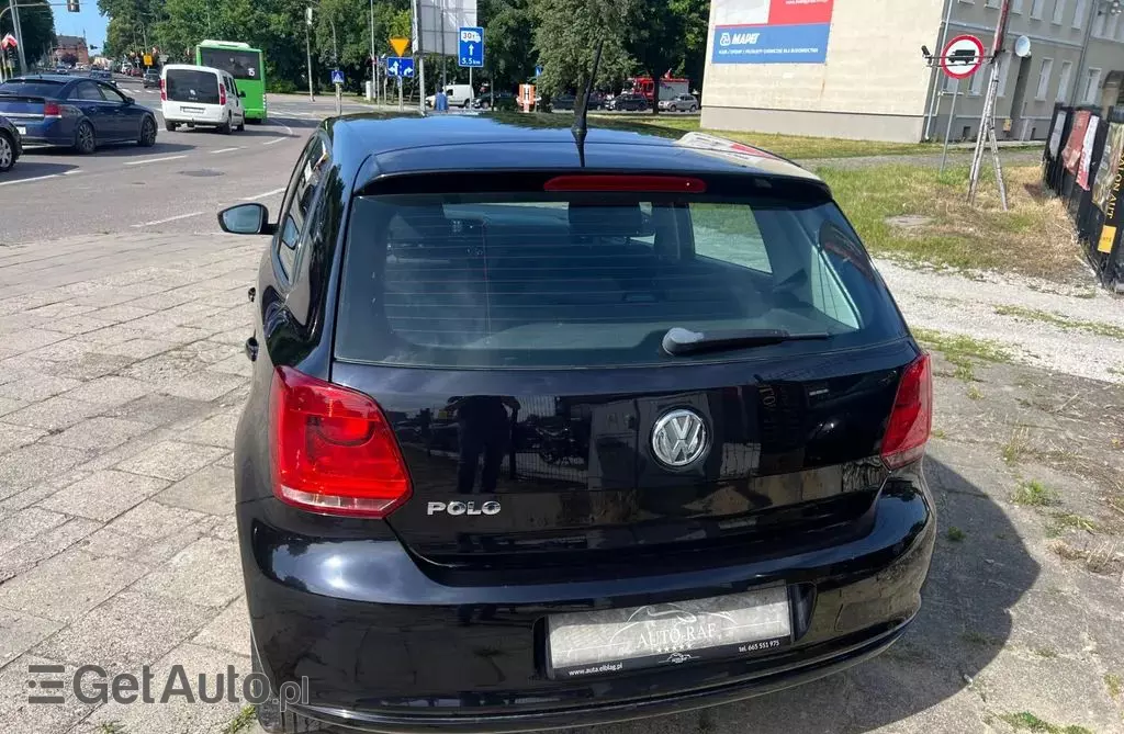 VOLKSWAGEN Polo 