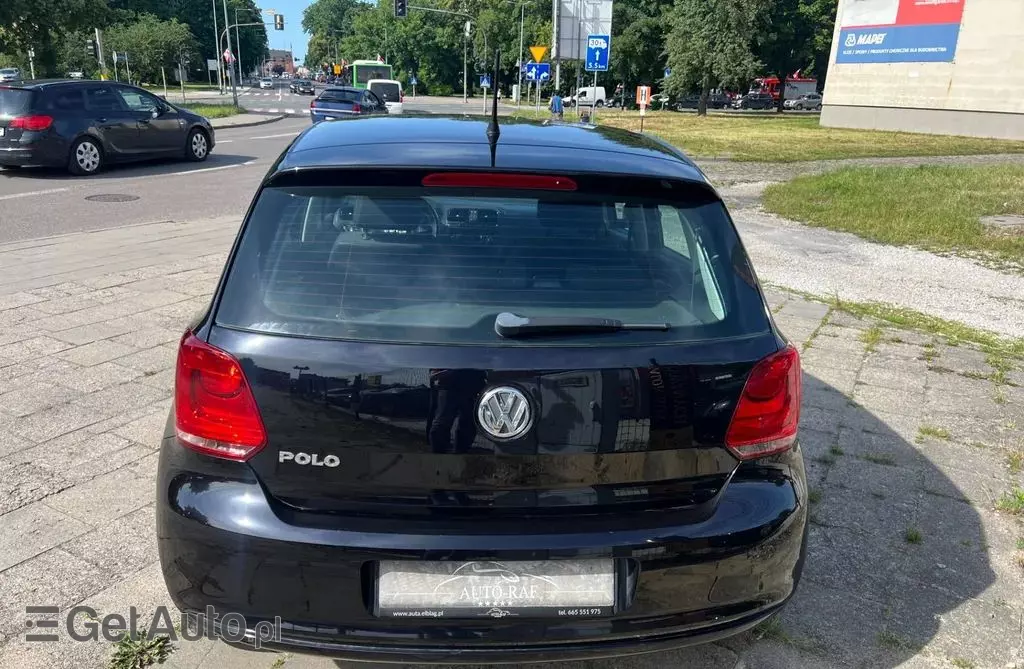 VOLKSWAGEN Polo 