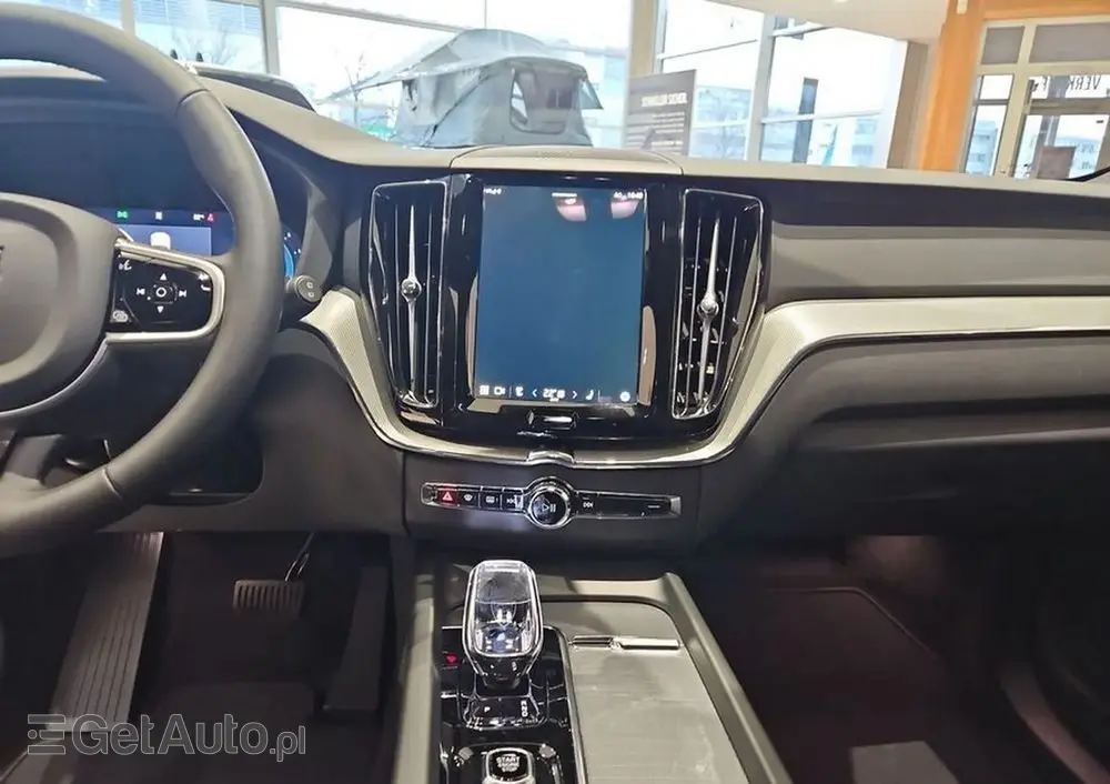 VOLVO XC 60 B5 B AWD Plus Black Edition