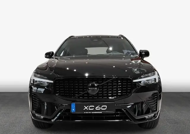 VOLVO XC 60 B5 B AWD Plus Black Edition