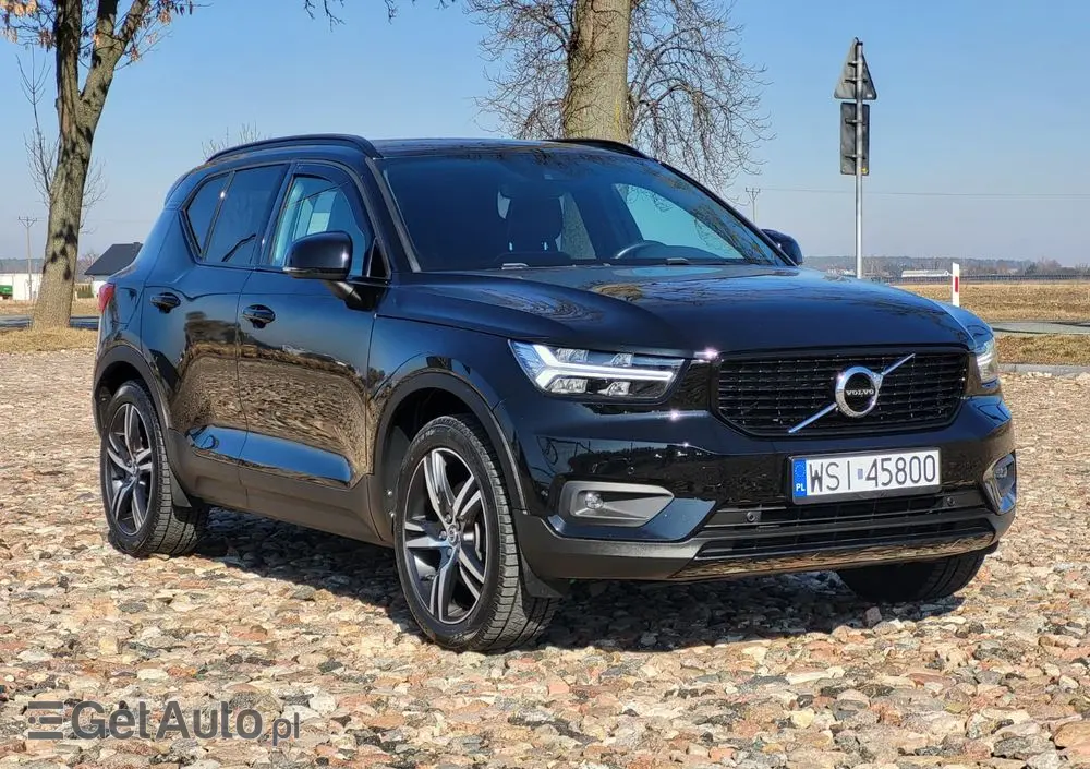 VOLVO XC 40 D4 AWD Geartronic R-Design