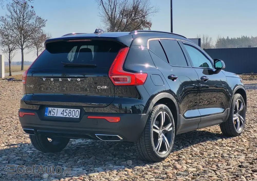 VOLVO XC 40 D4 AWD Geartronic R-Design