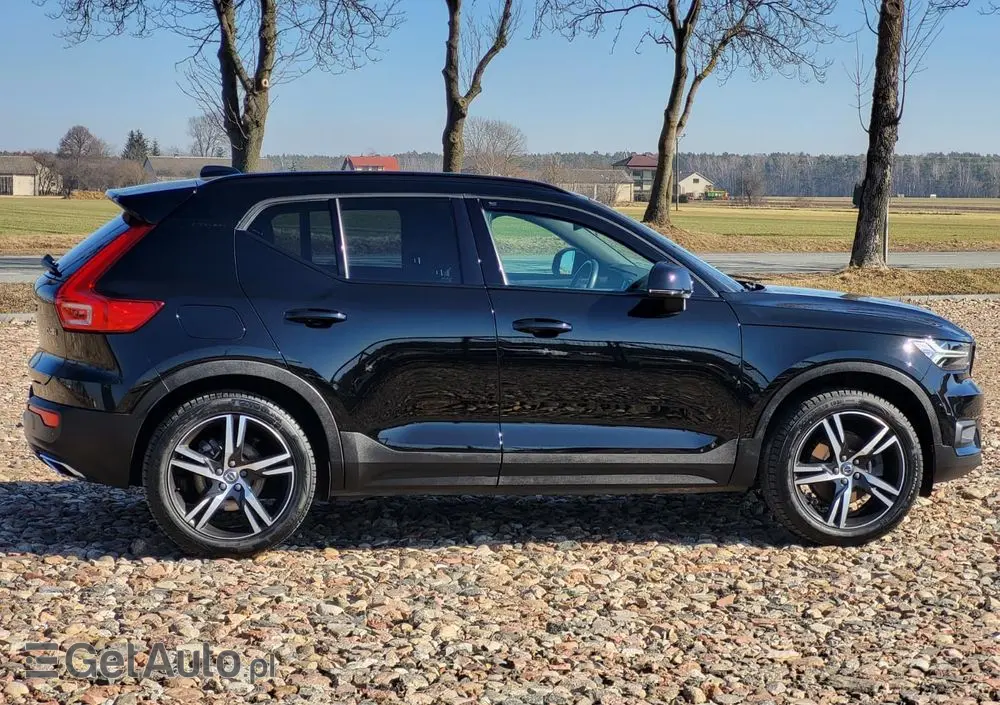 VOLVO XC 40 D4 AWD Geartronic R-Design