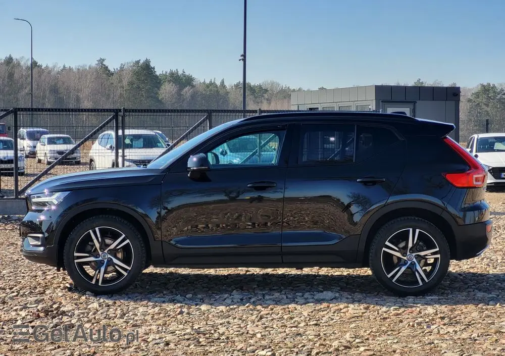 VOLVO XC 40 D4 AWD Geartronic R-Design