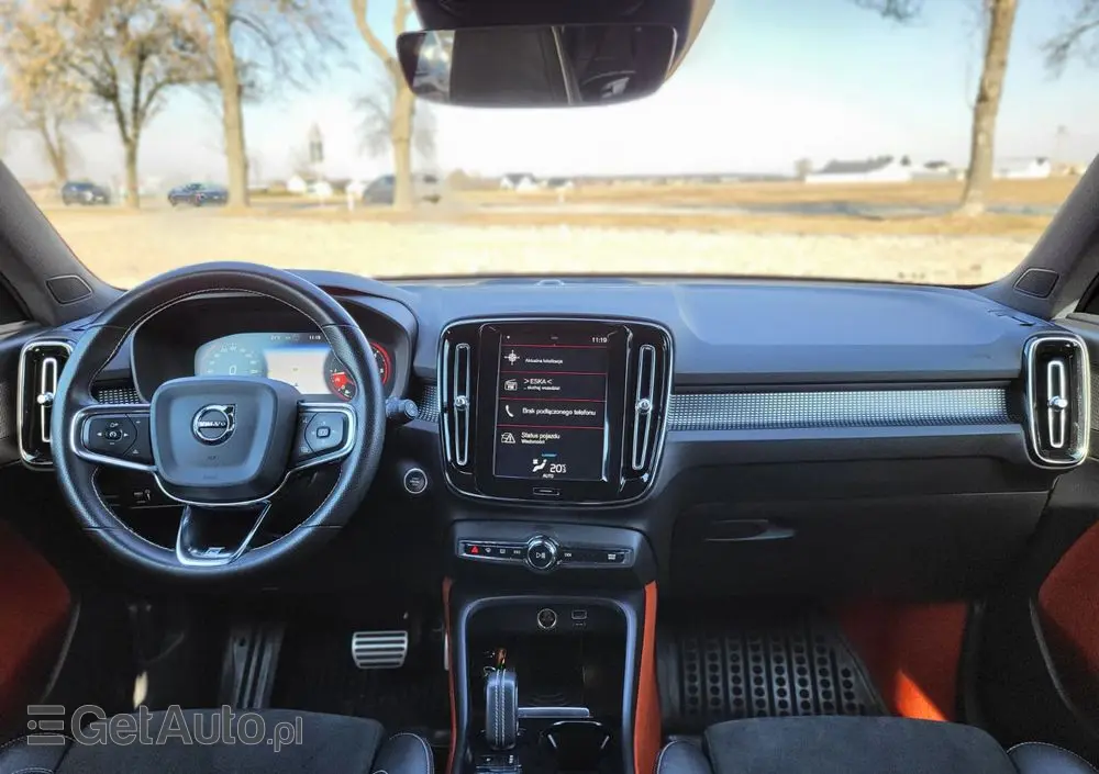 VOLVO XC 40 D4 AWD Geartronic R-Design