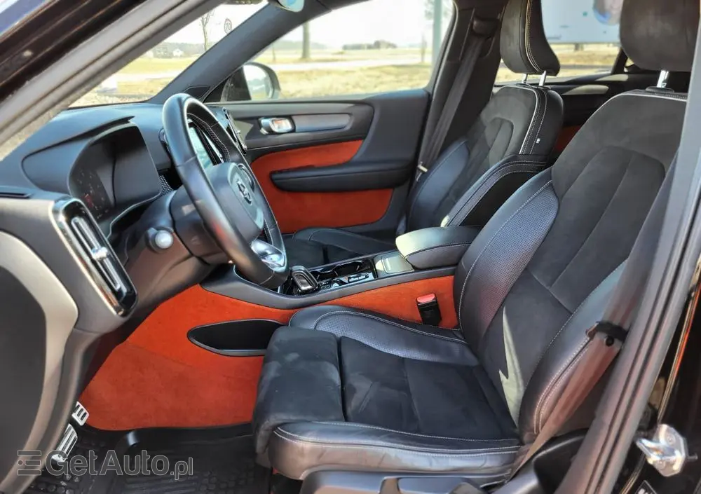 VOLVO XC 40 D4 AWD Geartronic R-Design
