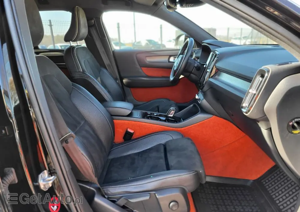 VOLVO XC 40 D4 AWD Geartronic R-Design