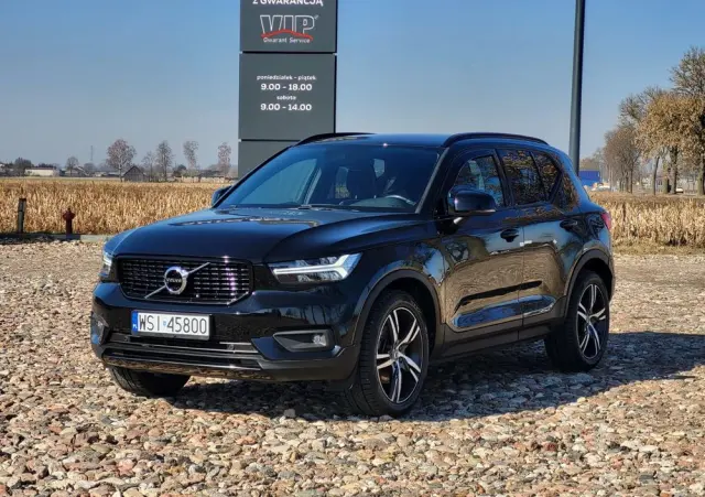 VOLVO XC 40 D4 AWD Geartronic R-Design