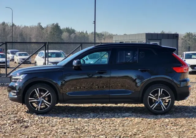 VOLVO XC 40 D4 AWD Geartronic R-Design