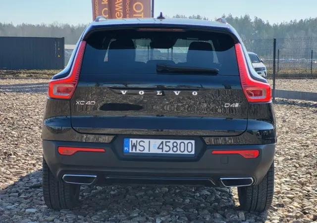 VOLVO XC 40 D4 AWD Geartronic R-Design