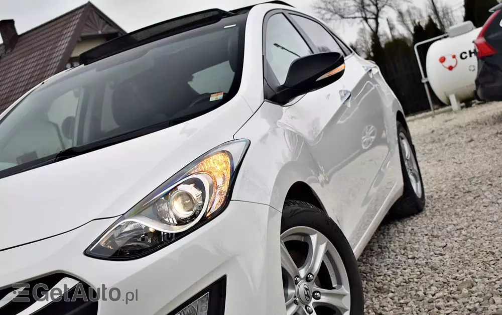 HYUNDAI I30 1.6 CRDI Fifa World Cup Edition