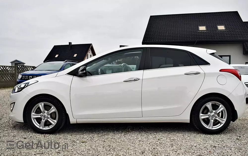 HYUNDAI I30 1.6 CRDI Fifa World Cup Edition