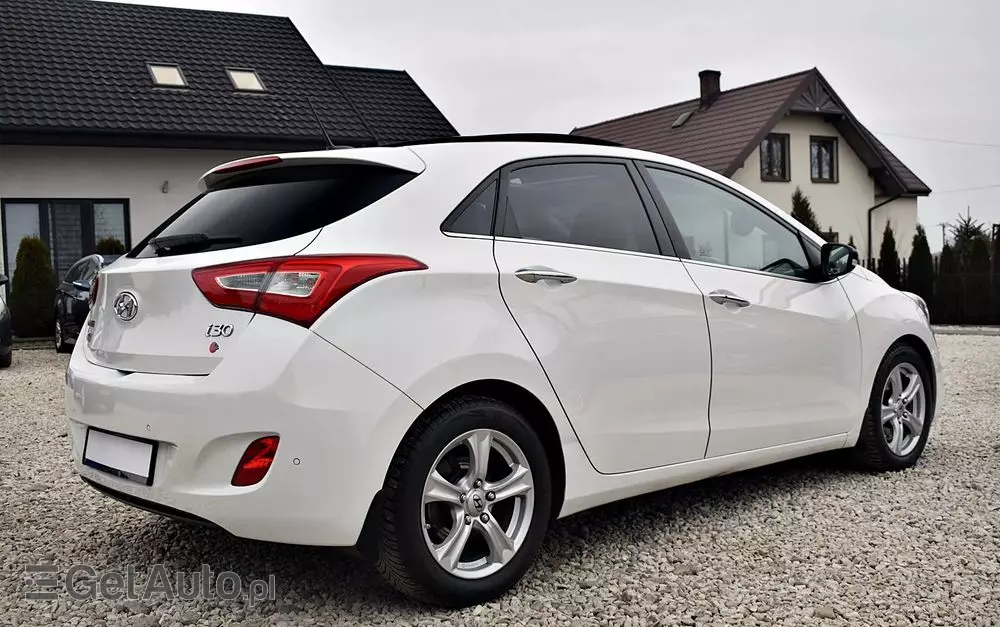 HYUNDAI I30 1.6 CRDI Fifa World Cup Edition