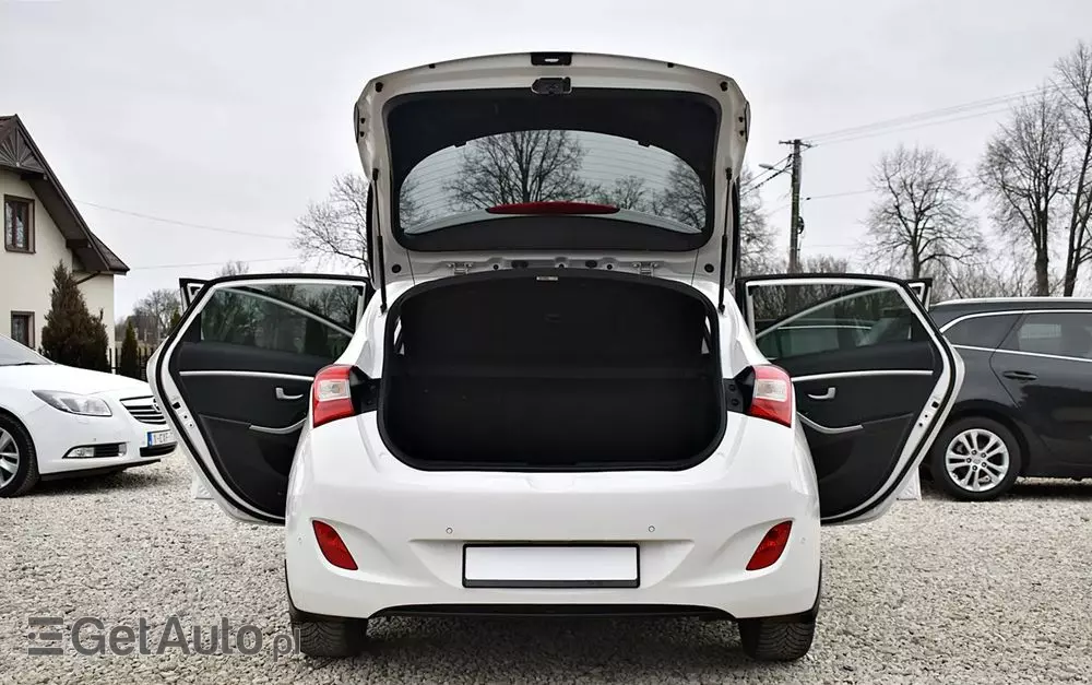 HYUNDAI I30 1.6 CRDI Fifa World Cup Edition