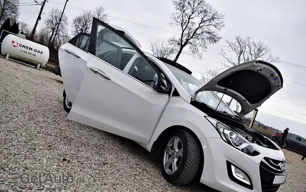 HYUNDAI I30 1.6 CRDI Fifa World Cup Edition