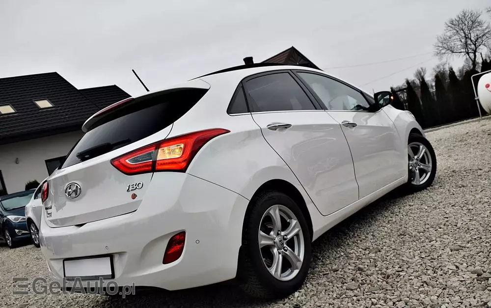 HYUNDAI I30 1.6 CRDI Fifa World Cup Edition