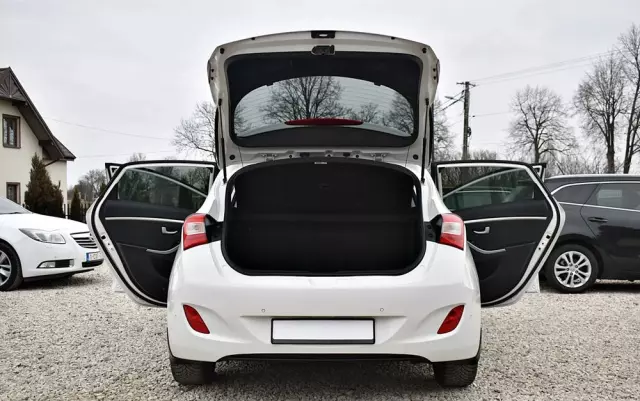 HYUNDAI I30 1.6 CRDI Fifa World Cup Edition