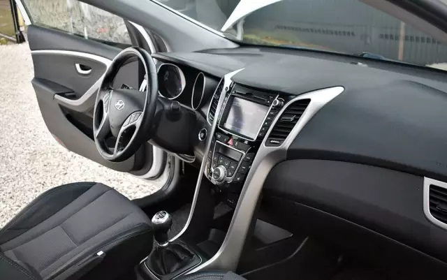 HYUNDAI I30 1.6 CRDI Fifa World Cup Edition