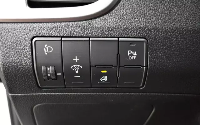 HYUNDAI I30 1.6 CRDI Fifa World Cup Edition