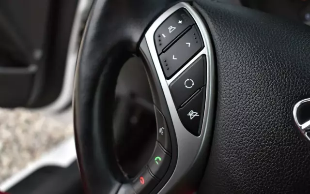 HYUNDAI I30 1.6 CRDI Fifa World Cup Edition