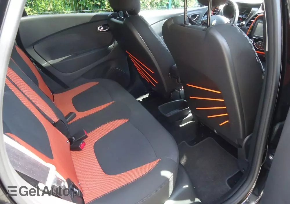 RENAULT Captur ENERGY TCe 120 EDC Intens