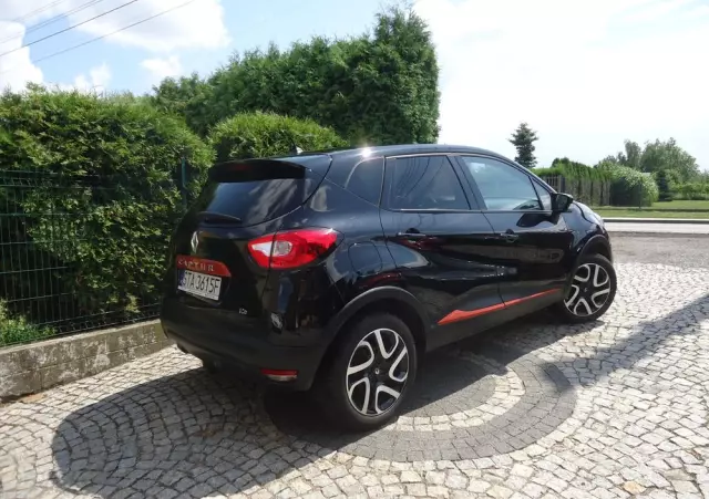 RENAULT Captur ENERGY TCe 120 EDC Intens
