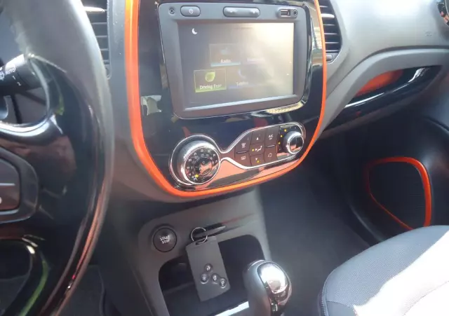 RENAULT Captur ENERGY TCe 120 EDC Intens