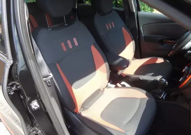 RENAULT Captur ENERGY TCe 120 EDC Intens