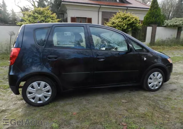 MITSUBISHI Colt 