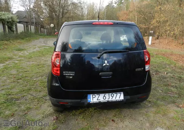 MITSUBISHI Colt 