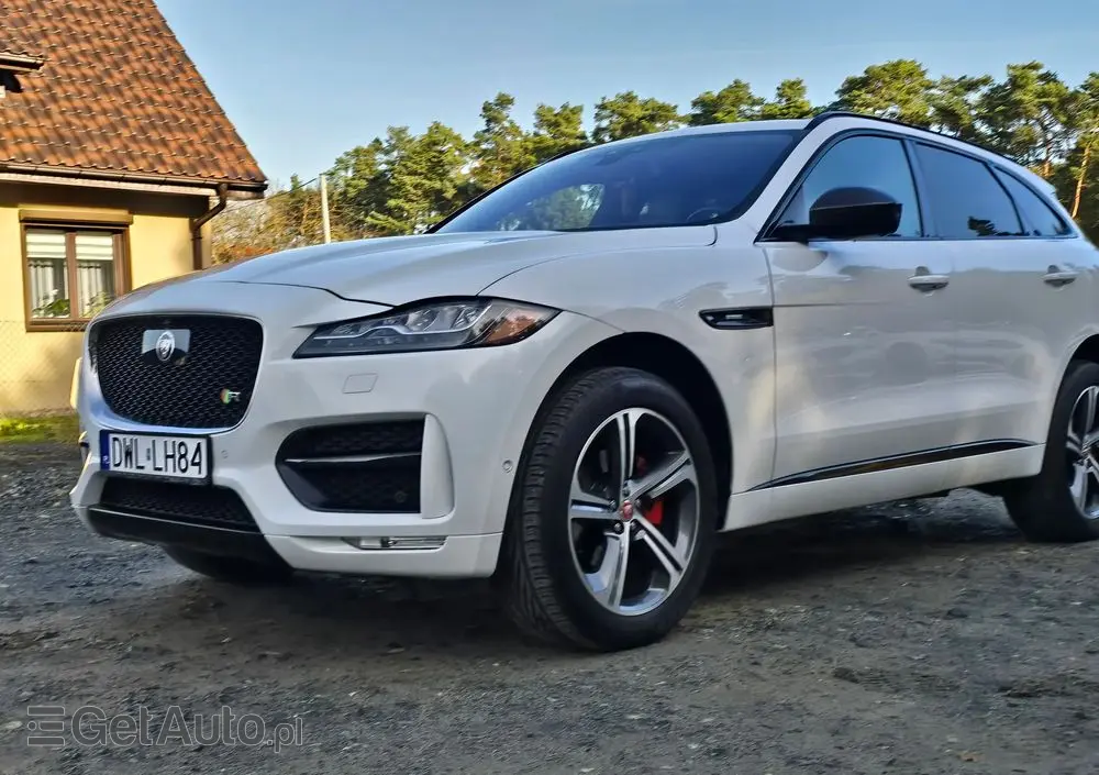 JAGUAR F-Pace 20d AWD R-Sport