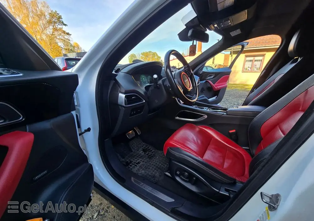JAGUAR F-Pace 20d AWD R-Sport