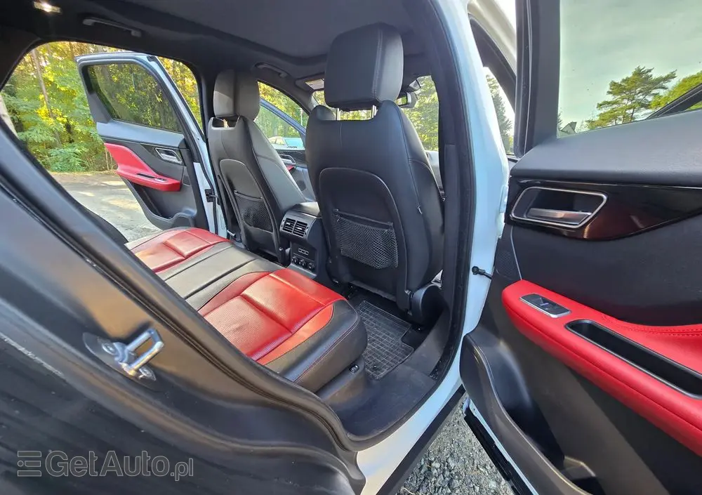 JAGUAR F-Pace 20d AWD R-Sport