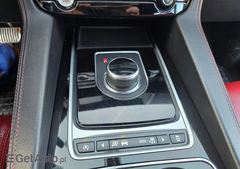JAGUAR F-Pace 20d AWD R-Sport
