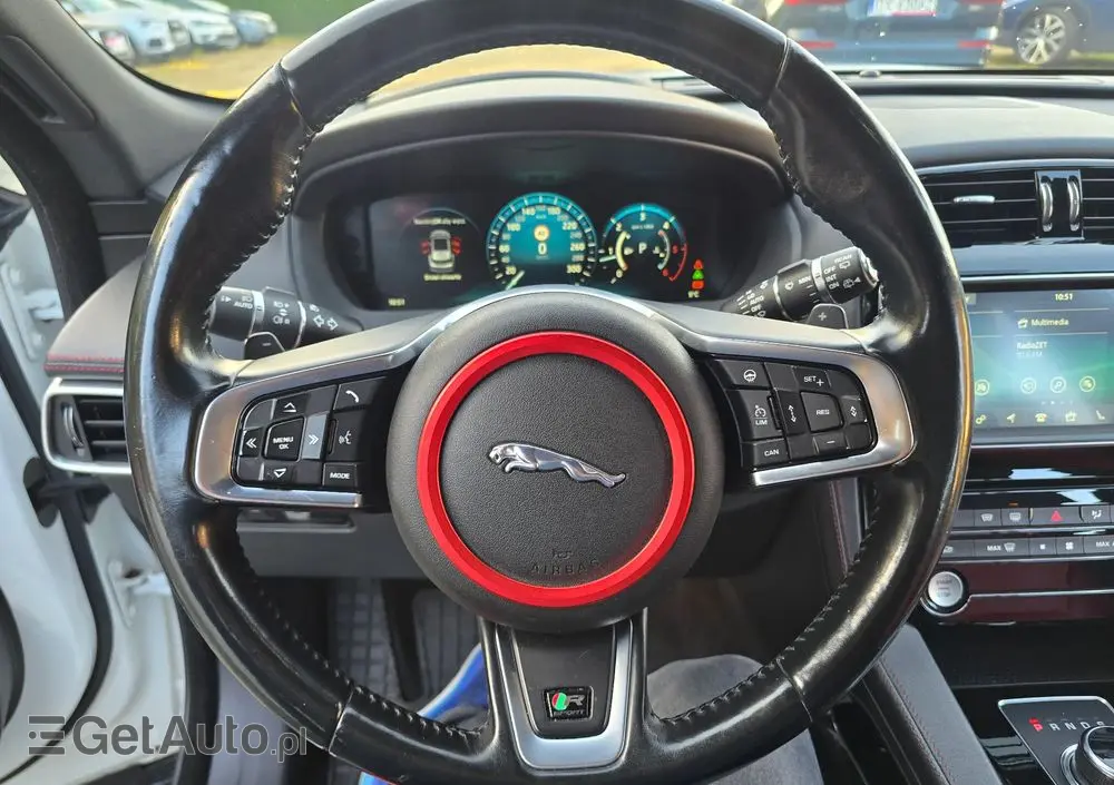 JAGUAR F-Pace 20d AWD R-Sport
