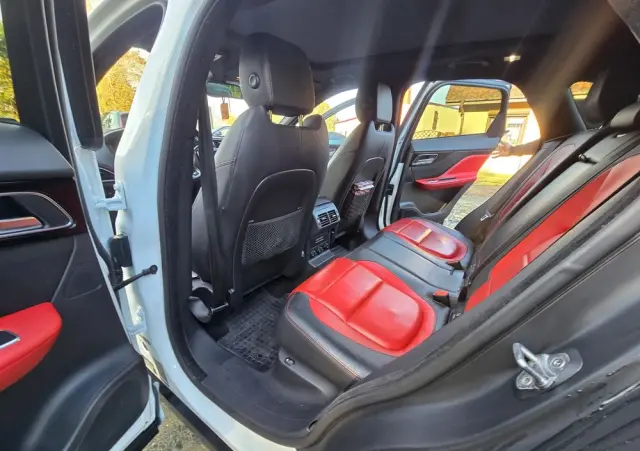 JAGUAR F-Pace 20d AWD R-Sport