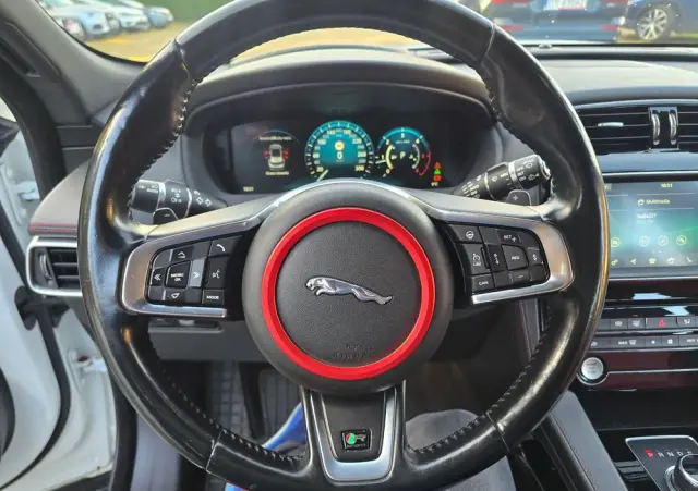 JAGUAR F-Pace 20d AWD R-Sport