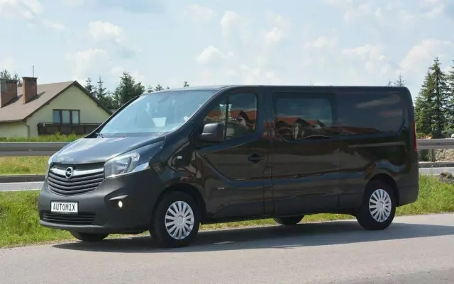 OPEL Vivaro 