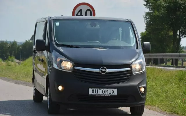 OPEL Vivaro 