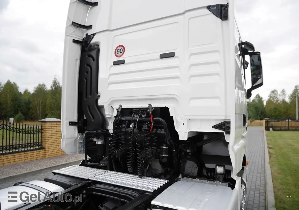 MAN TGX 18.470 / LOW DECK/ MEGA/ WYSOKA KABINA/ STAN IDEALNY 