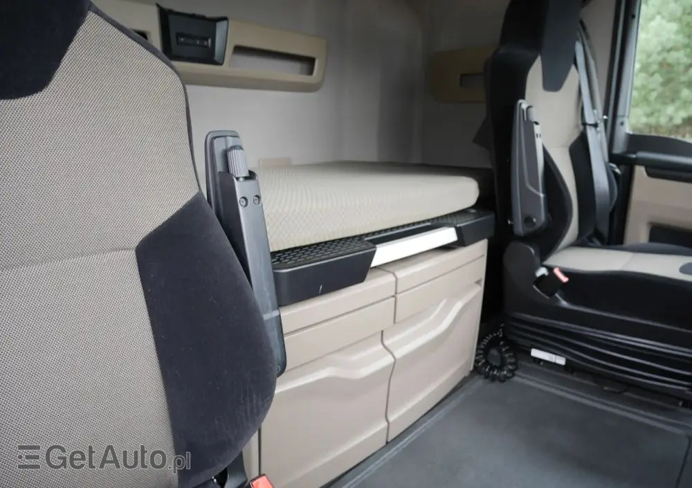 MAN TGX 18.470 / LOW DECK/ MEGA/ WYSOKA KABINA/ STAN IDEALNY 