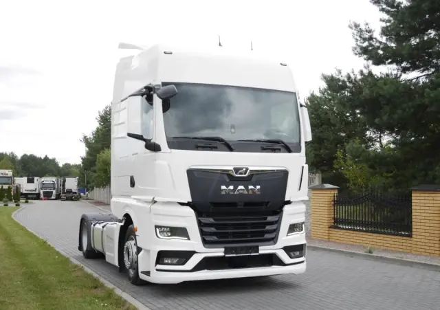 MAN TGX 18.470 / LOW DECK/ MEGA/ WYSOKA KABINA/ STAN IDEALNY 